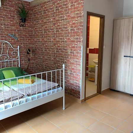 Armada Family Apartment Hajdúszoboszló Buitenkant foto