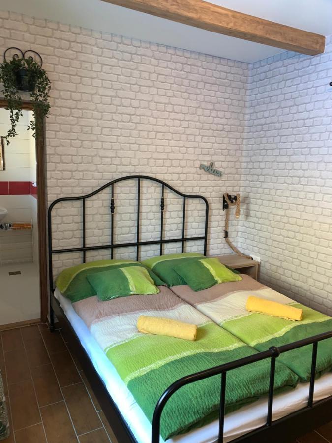 Armada Family Apartment Hajdúszoboszló Buitenkant foto