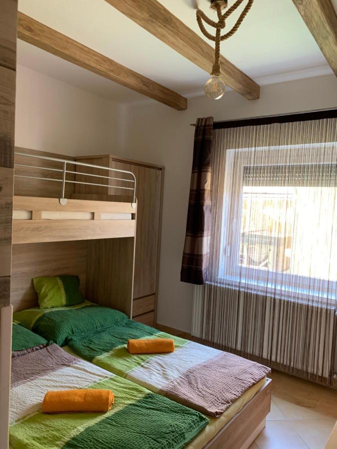 Armada Family Apartment Hajdúszoboszló Buitenkant foto